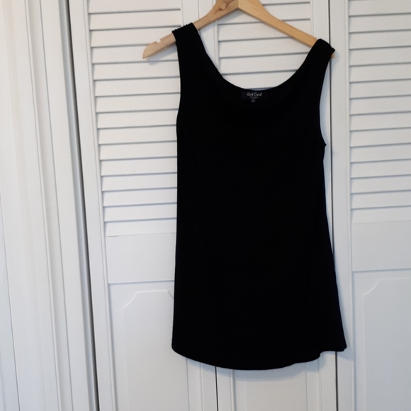 Red Coral scoop neck long tank. S/M - Picture 1 of 2